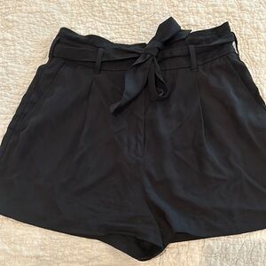 Women’s black Babaton black shorts with front pockets